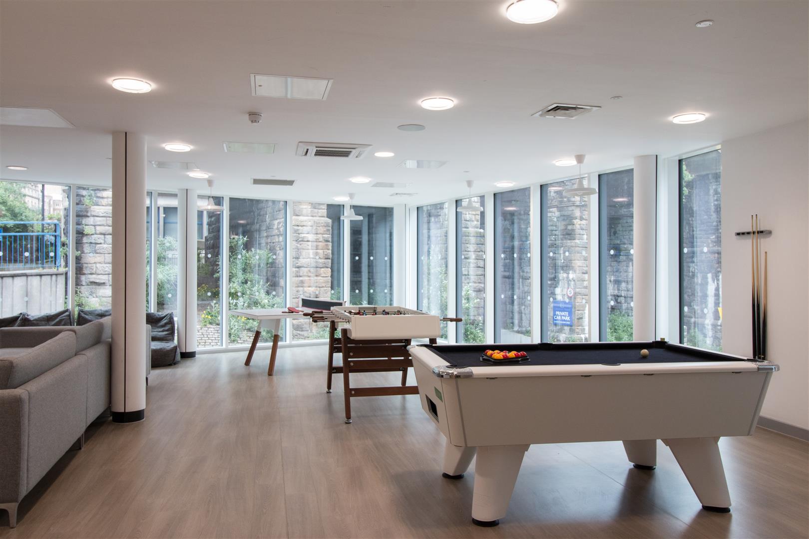 Tyne BRidge communal lounge games area.jpg