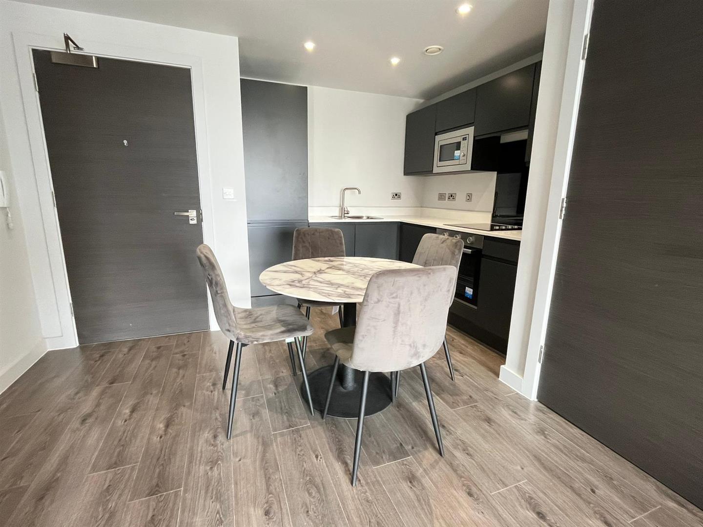 Dining : Kitchen.jpeg