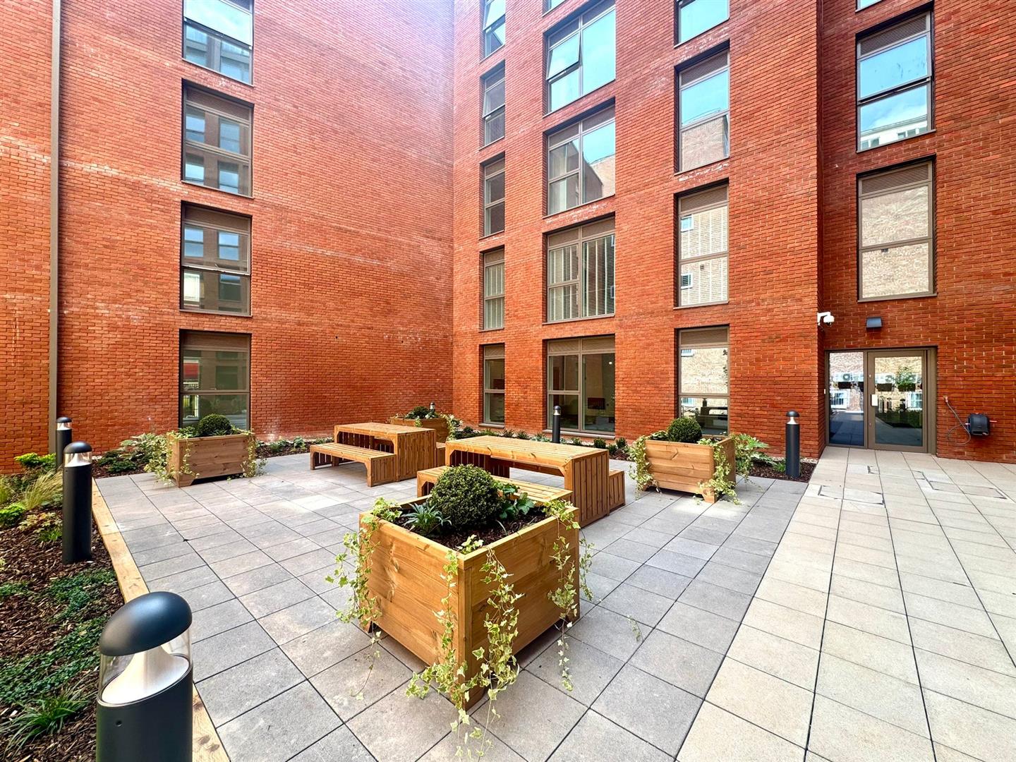 Communal garden 2 pic 4.jpeg