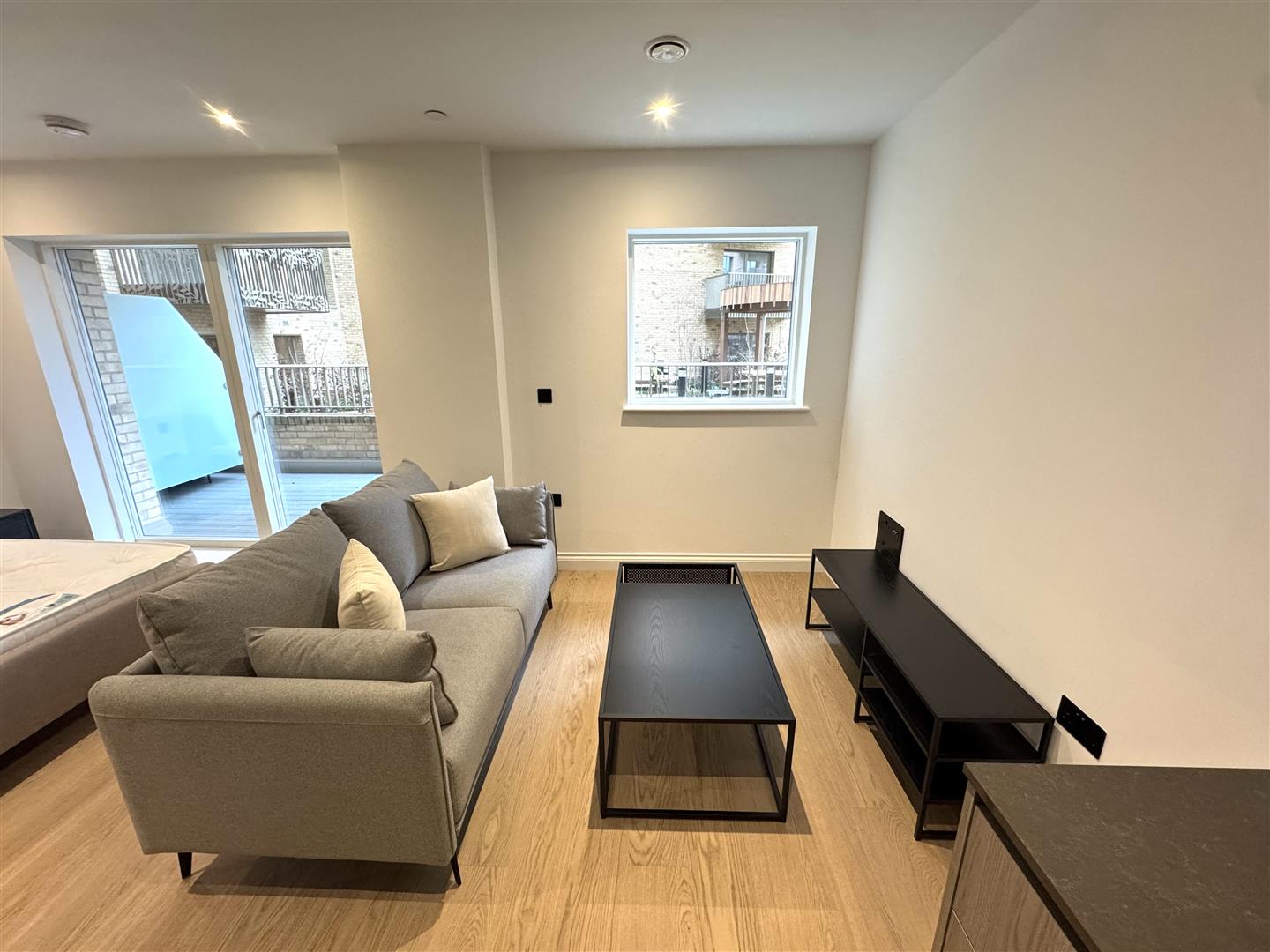 Living Area pic 3.jpeg