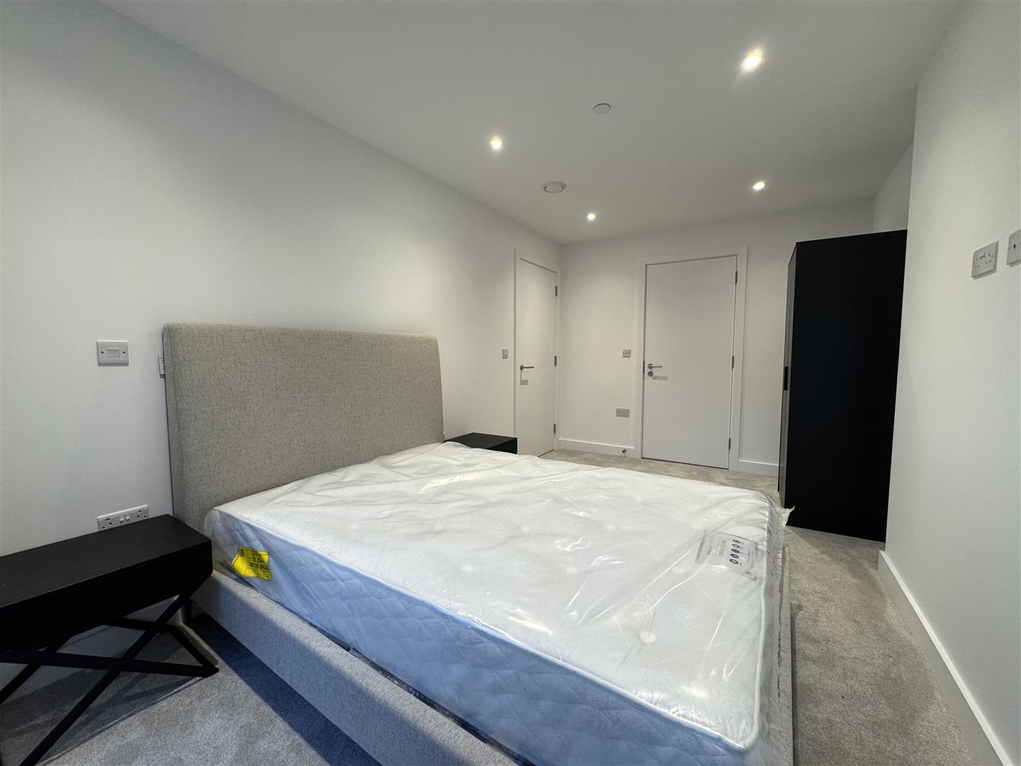 Bedroom 2 Pic 1.jpeg