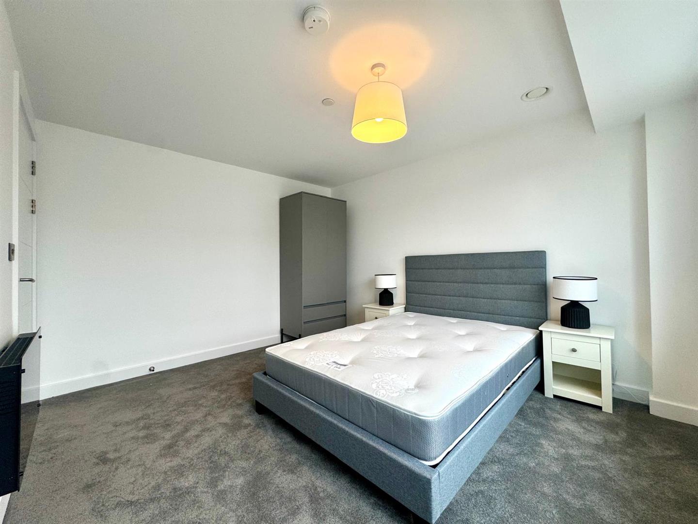 Second bedroom pic 2.jpeg