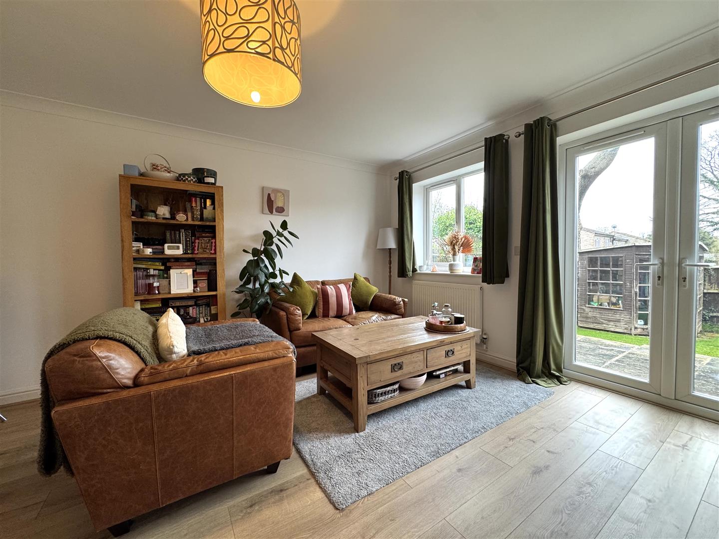 Living Rm pic 3.jpeg