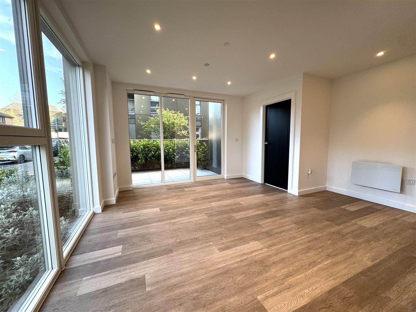 Living Room Pic 2.jpeg