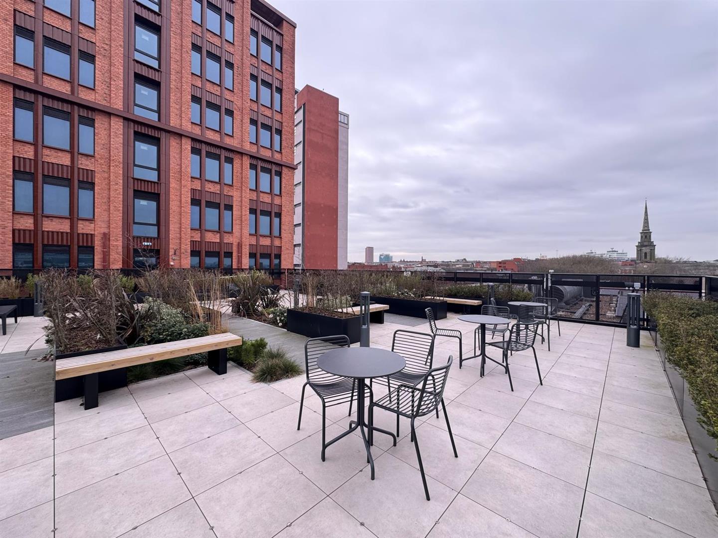 Roof terrace pic 1.jpeg