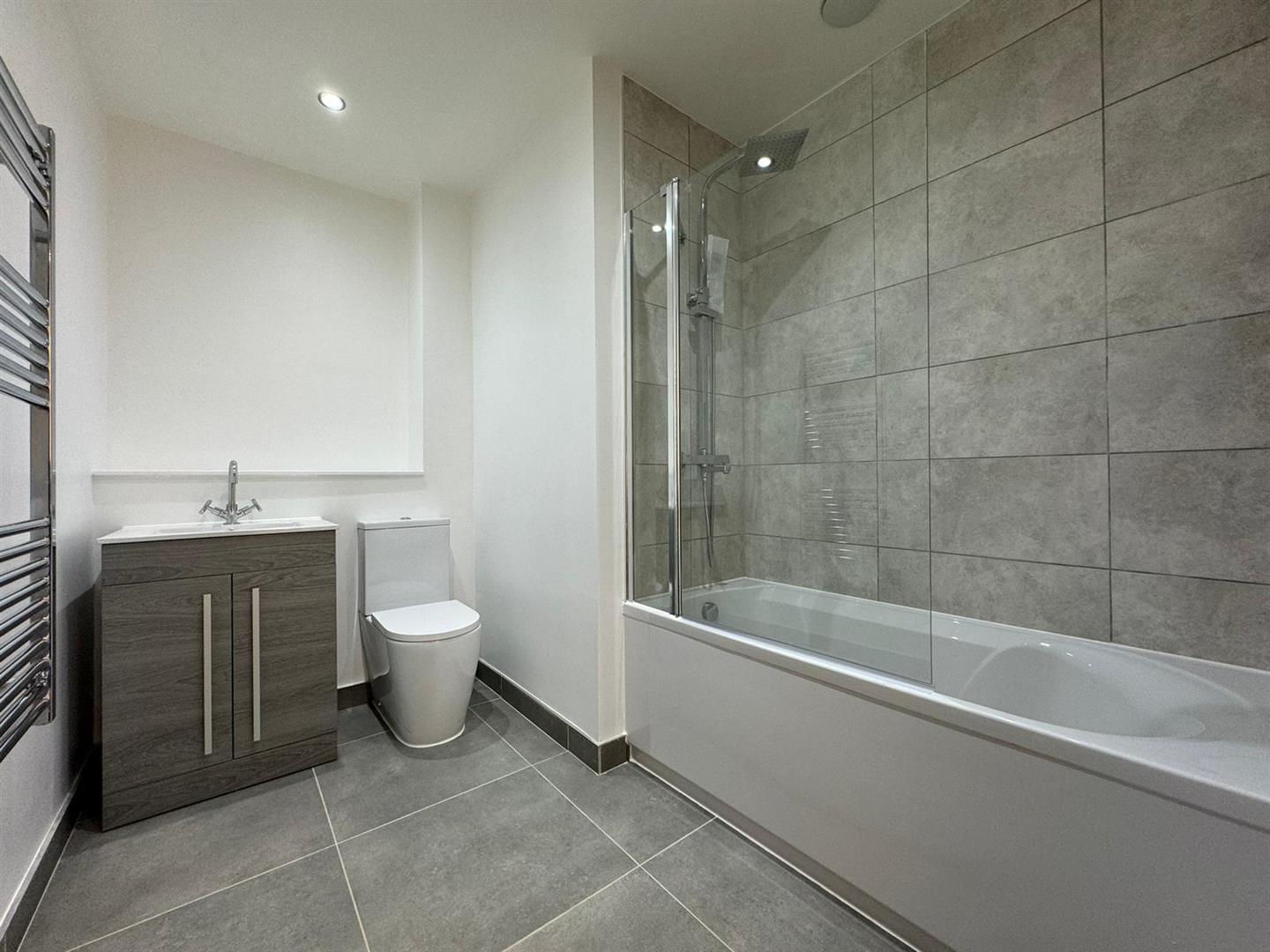 Bathroom.jpeg