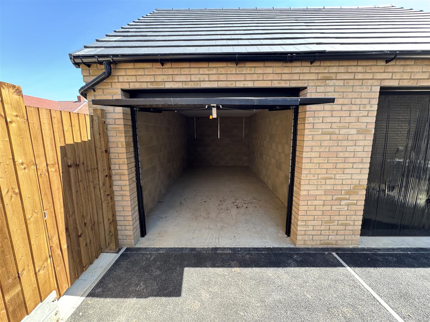 Garage pic 5.jpeg