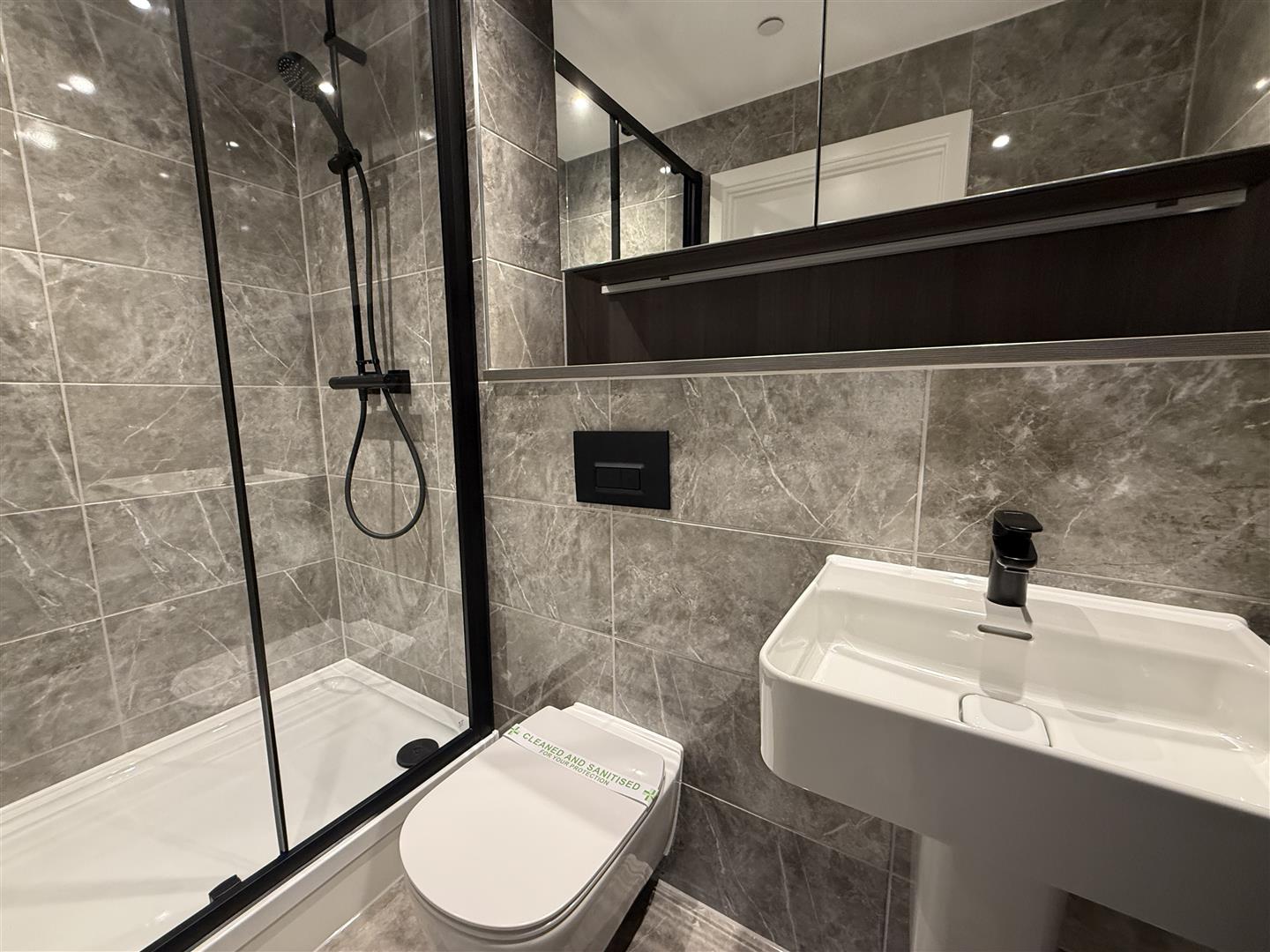 En Suite.jpeg