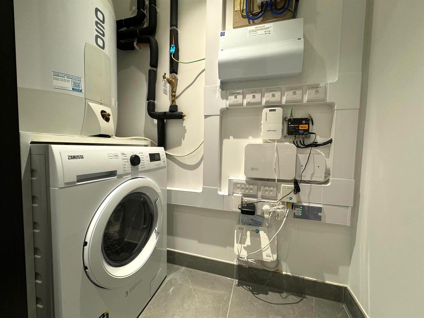 Utility cupboard pic 2.jpg