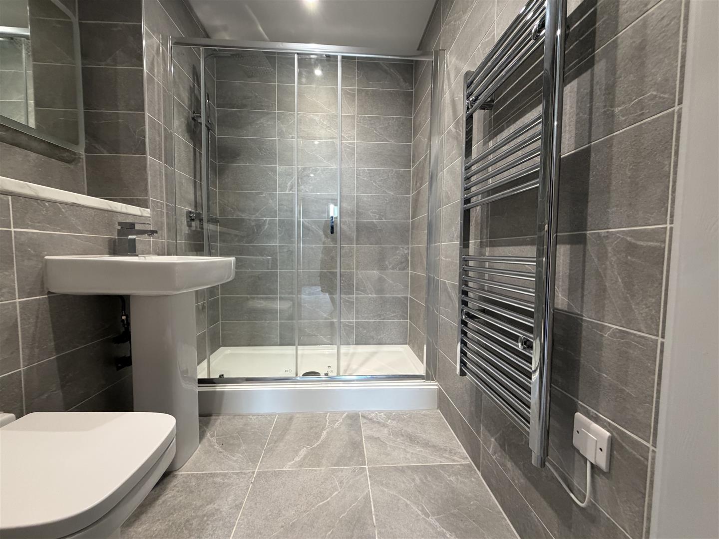 En Suite.jpeg
