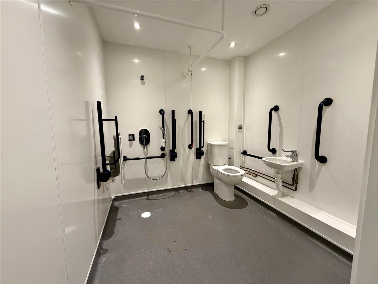 Bathroom.jpeg