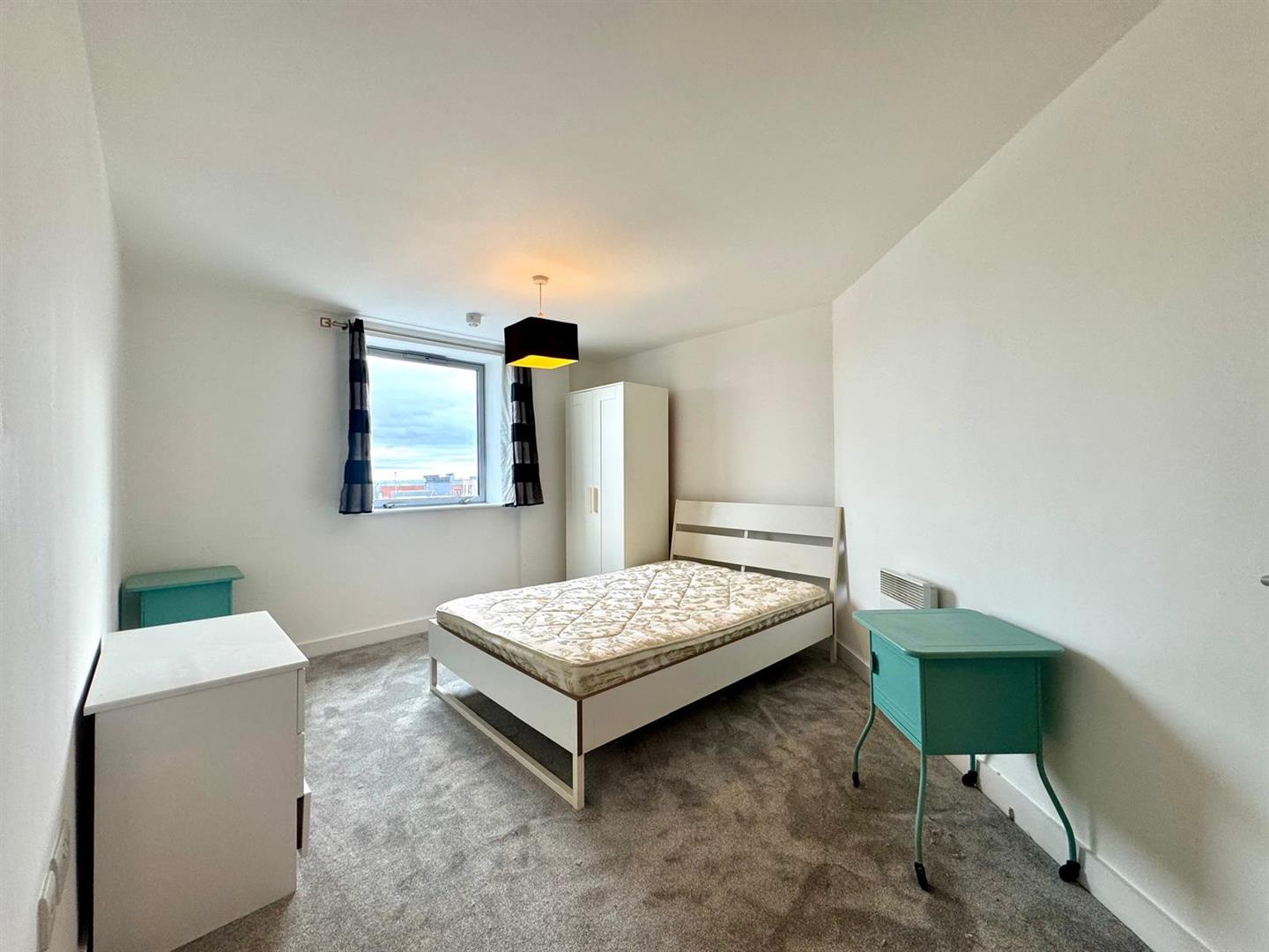 Second bedroom pic 2.jpeg