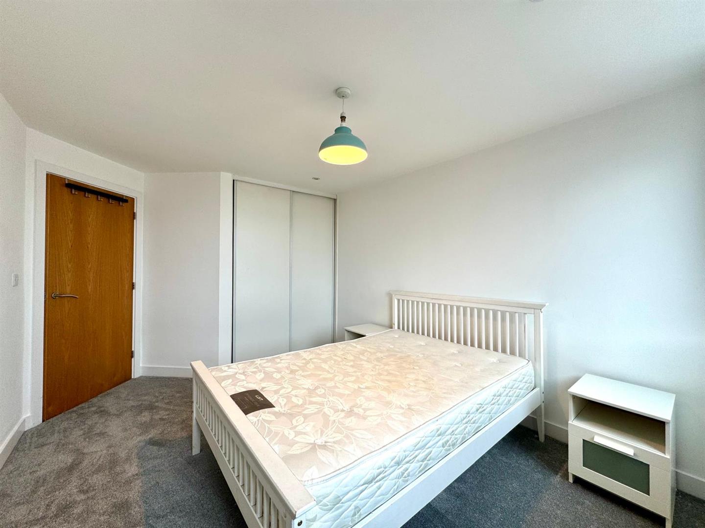 Main bedroom pic 1.jpeg