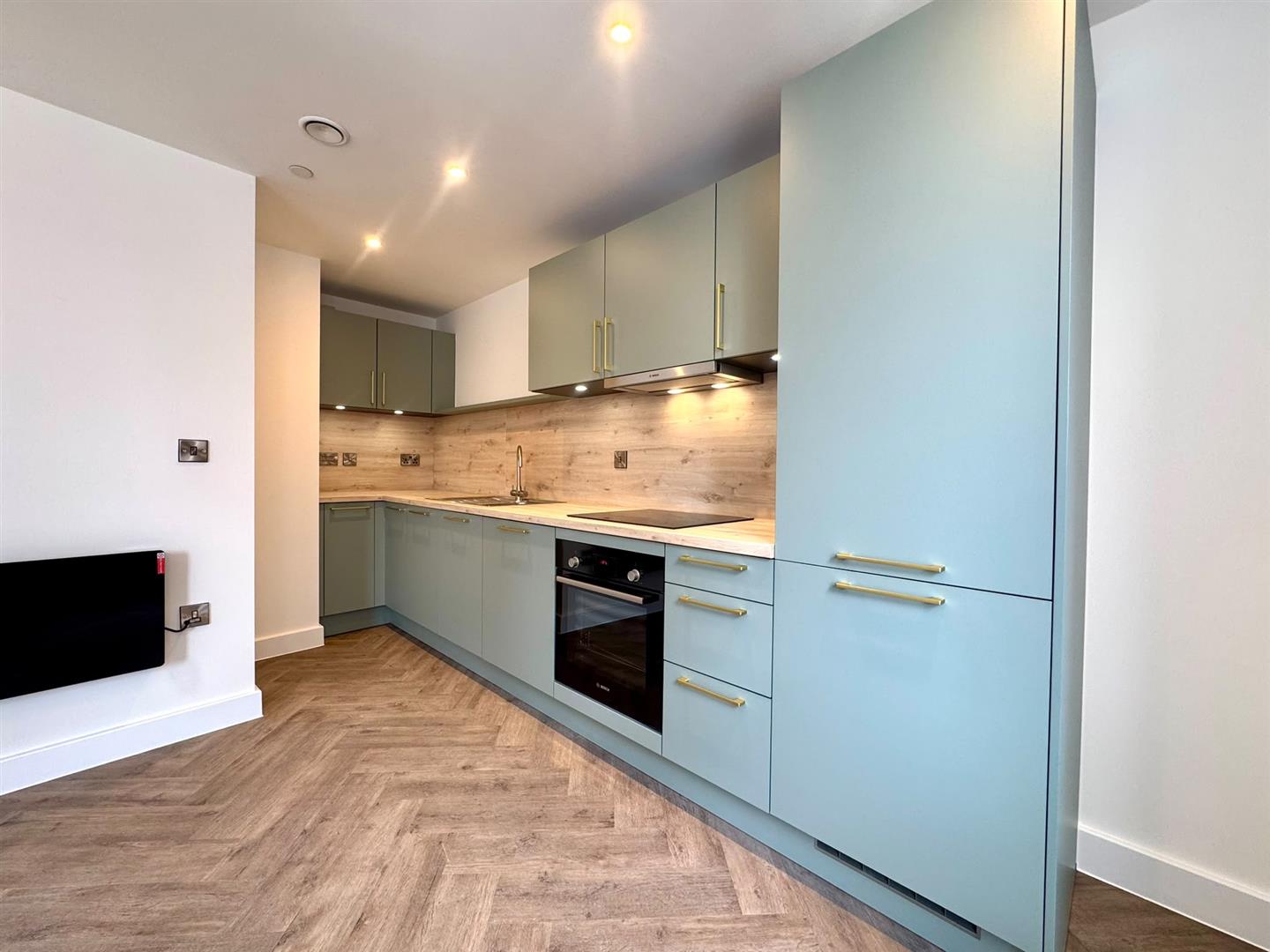 Kitchen pic 1.jpeg
