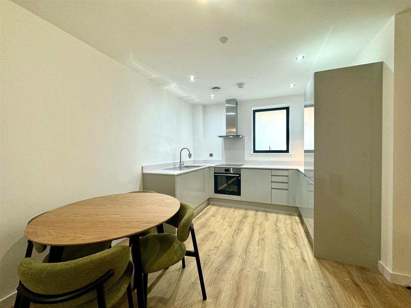 Kitchen pic 1