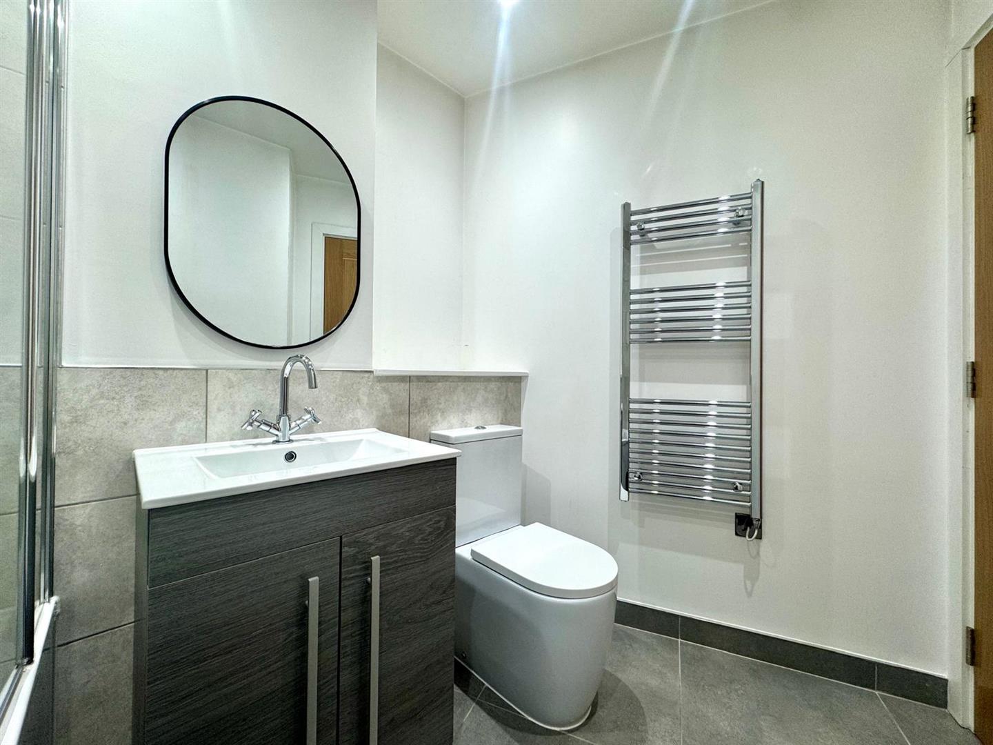 Bathroom.jpeg