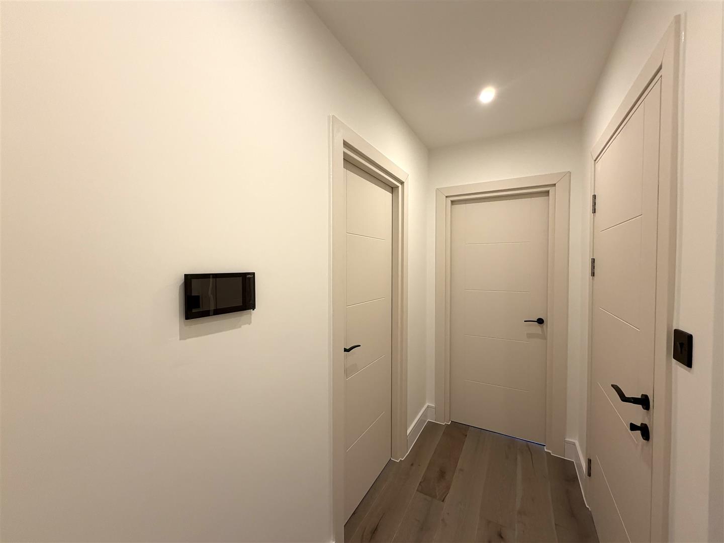 Hallway.jpeg