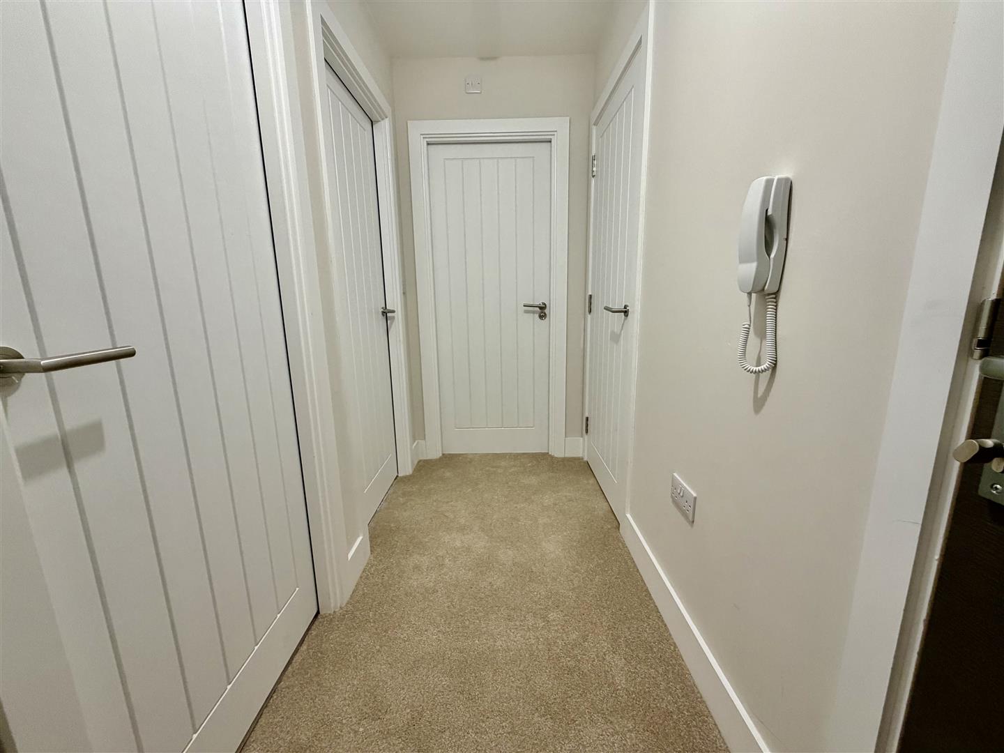 Hallway.jpeg