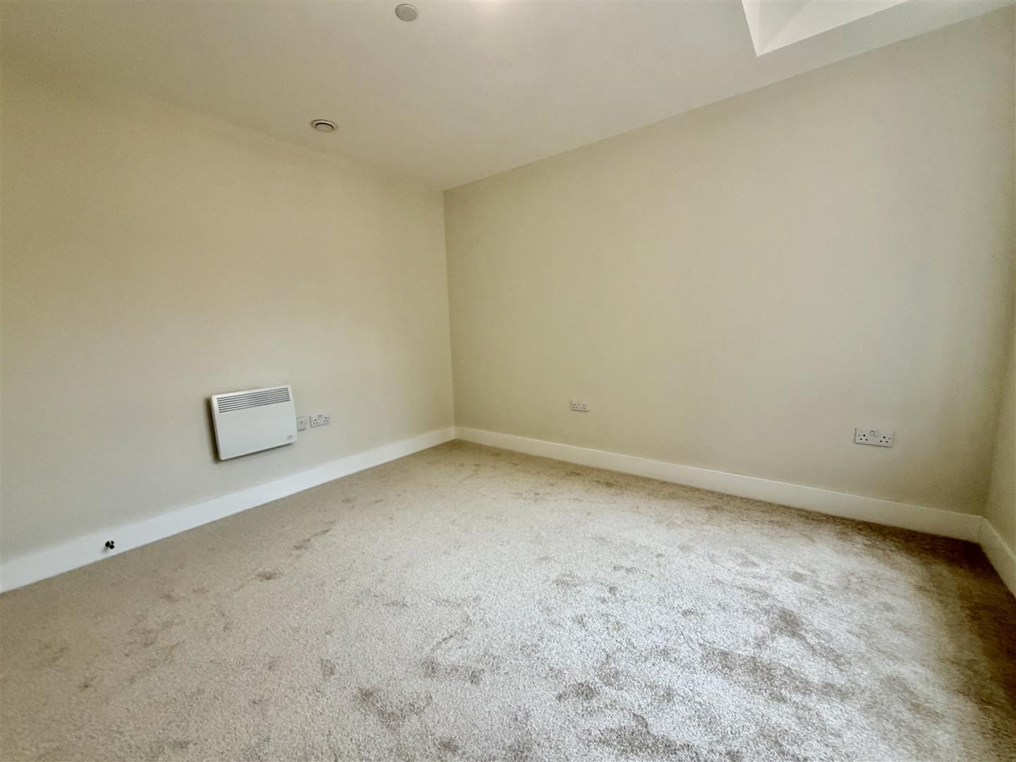 Bedroom (2).jpeg