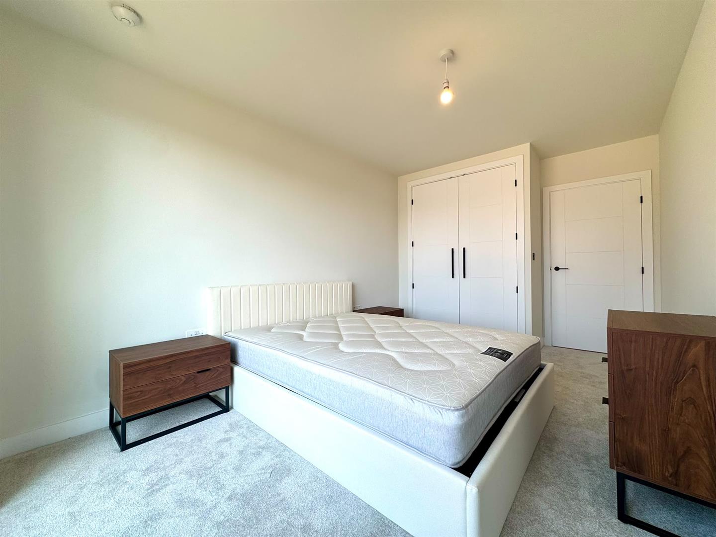 Bedroom pic 2.jpeg