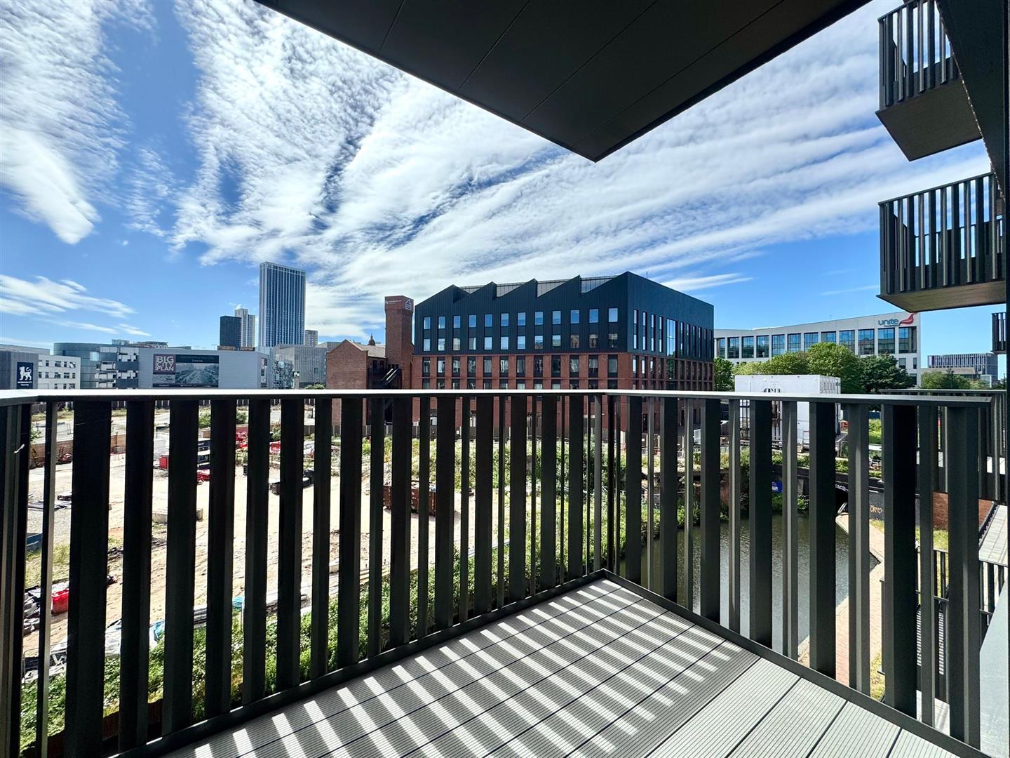 Balcony pic 3.jpeg